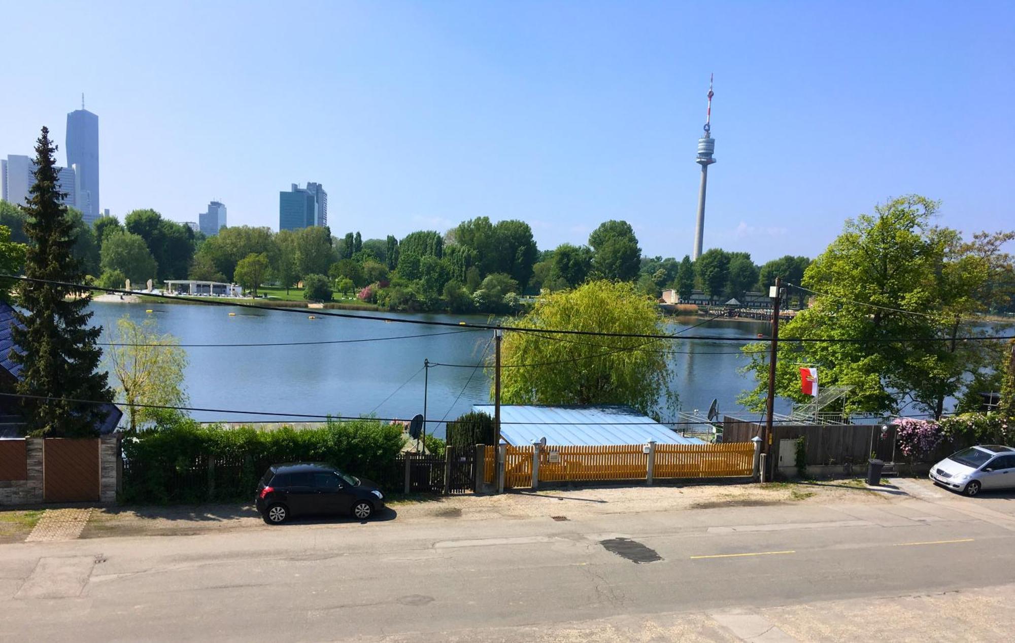 Ajo Apartments - Alte Donau Lake View Balcony Studio - Self-Check-In * Vienna